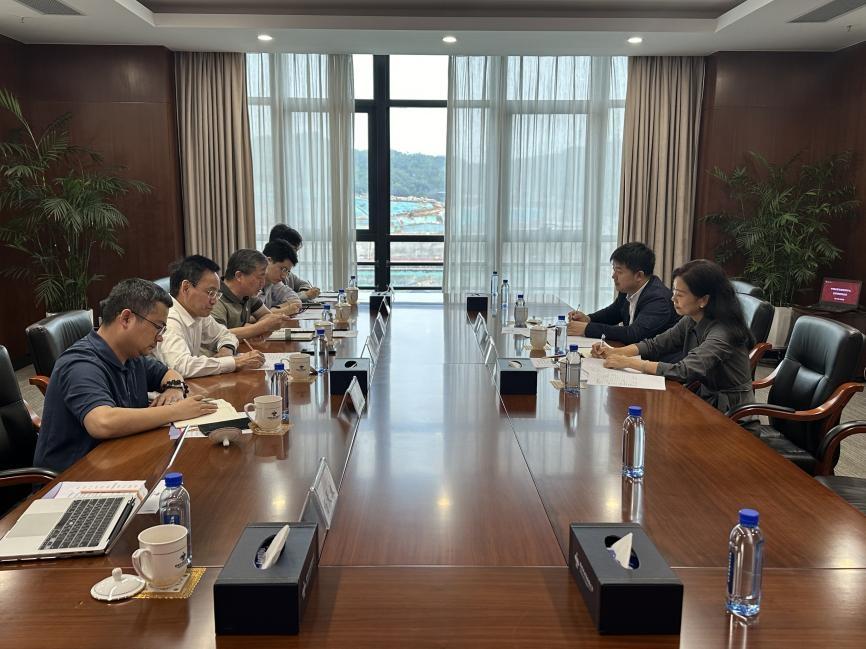 深圳市社科院（市社科联）副院长、副主席范伟军率队开展深圳市人文社会科学重点研究基地调研